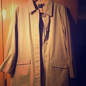 Gap trench coat